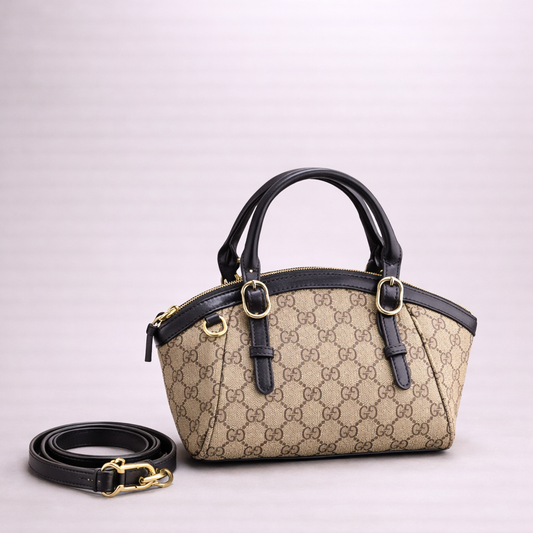Gucci GG Supreme Handbag – Beige & Black Edition